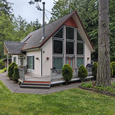Fox Paws Luxury Cabin - Hot Tub, Fire Pit & Pines! Hansville Exterior foto