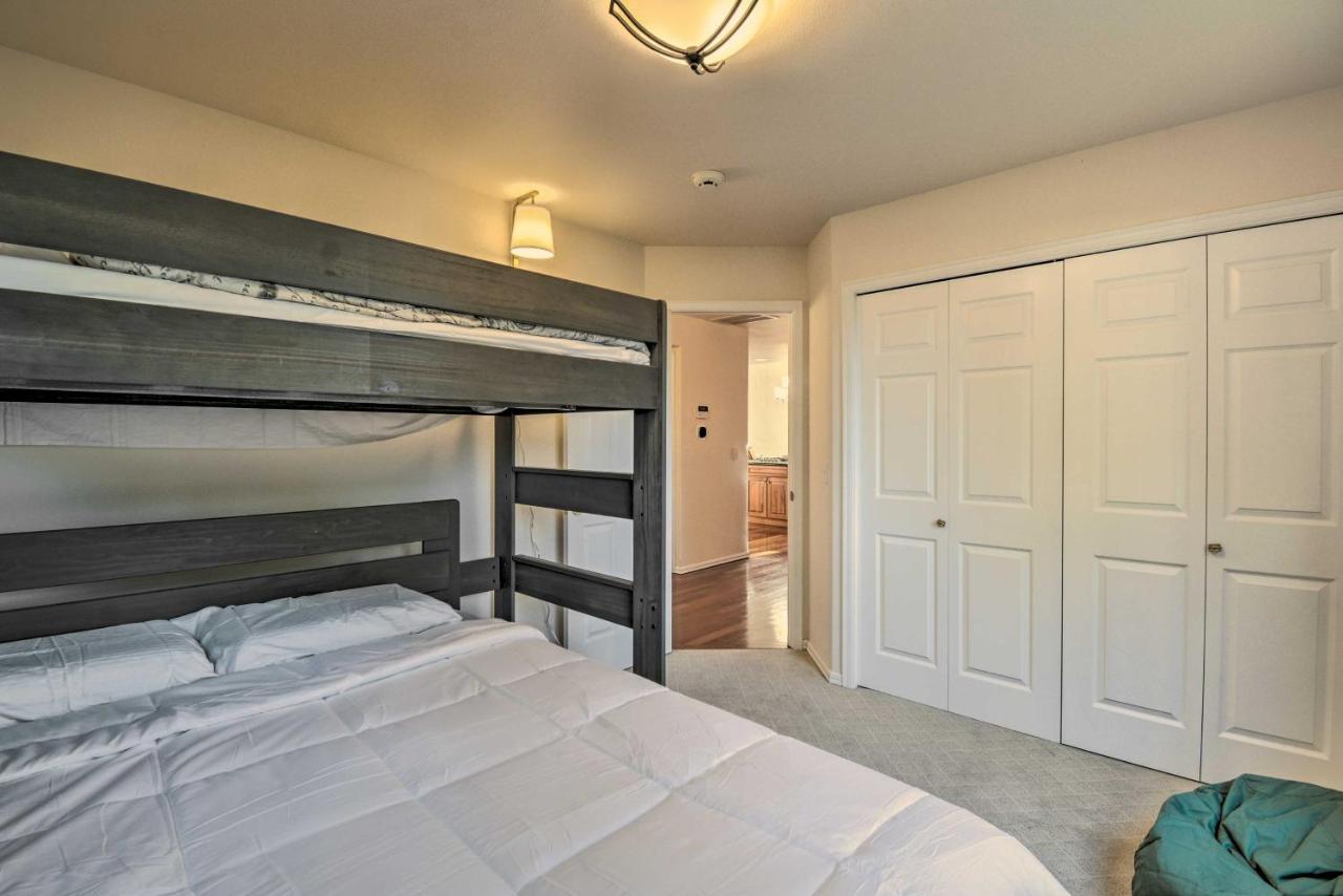 Fox Paws Luxury Cabin - Hot Tub, Fire Pit & Pines! Hansville Exterior foto